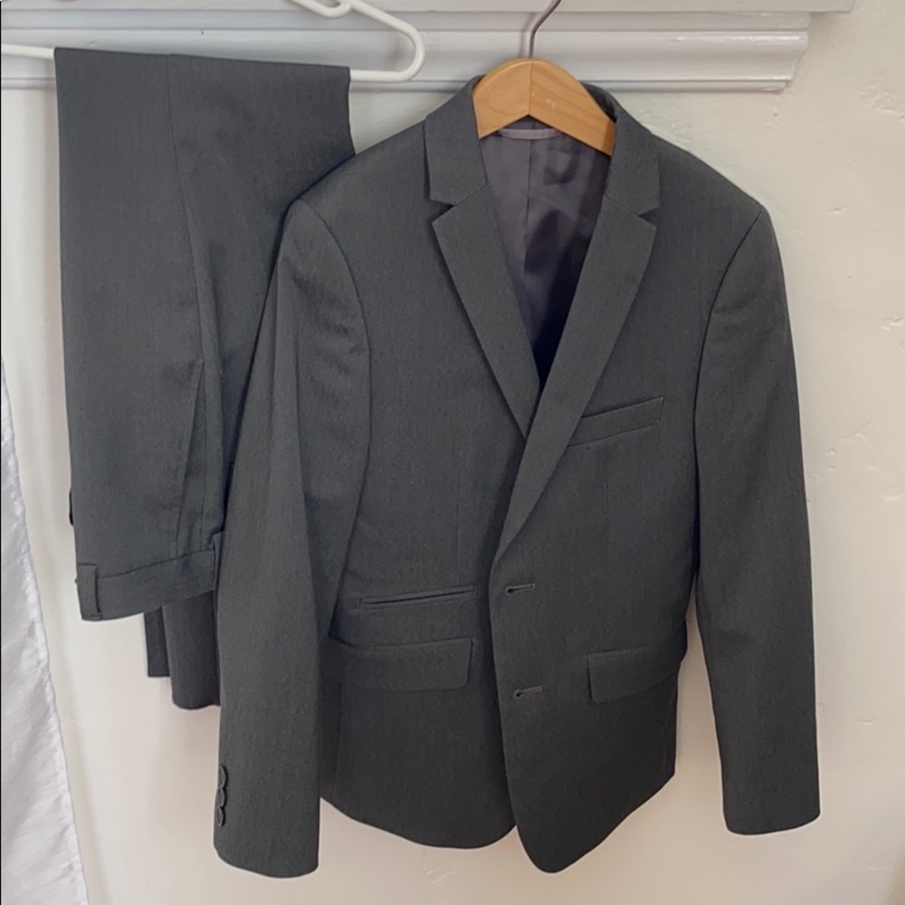 Andrew Marc boys suit size 10.